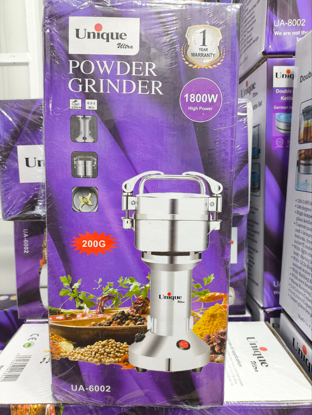 آسیاب صنعتی 200 گرم یونیک- قدرت 1800 وات - تیغه طلایی مدل UA_6002