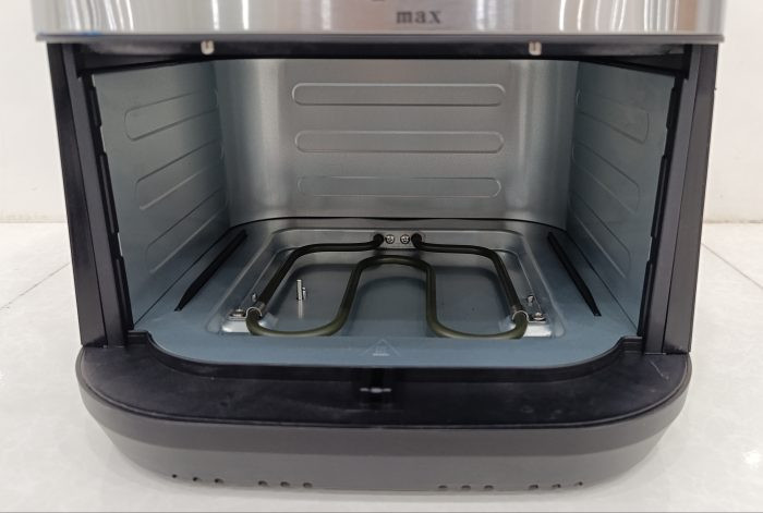 سرخکن دو المنت 13 لیتر یونیک مکس- توان2100 وات- جلو پنجره ای مدل UM-6090D
