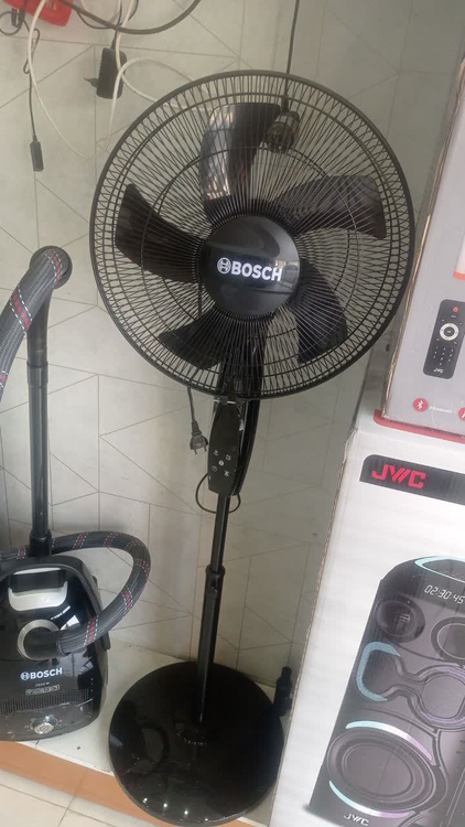 پنکه ایستاده کنترل دار بوش مدل 1405